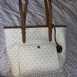 Michael kors purse